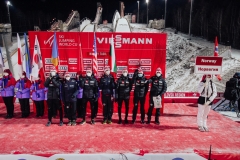 Norwescy skoczkowie podczas ceremonii inauguracji sezonu 2021/2022 (fot. Alexey Kabelitskiy / LOC World Cup stage in Nizhny Tagil)