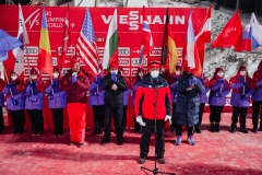 Sandro Pertile przemawia podczas ceremonii inauguracji sezonu 2021/2022 (fot. Alexey Kabelitskiy / LOC World Cup stage in Nizhny Tagil)