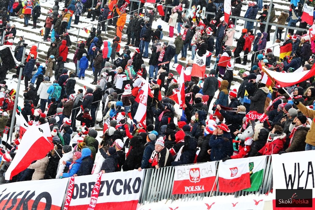 Read more about the article Punkt Krytyczny #12: Kibicowanie skoczkom nie będzie przeszkodą