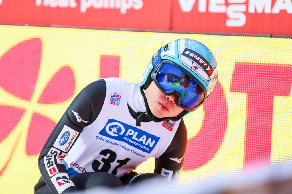 Read more about the article LGP Courchevel: Yuki Ito prowadzi po pierwszej serii niedzielnego konkursu. Upadek mistrzyni olimpijskiej!