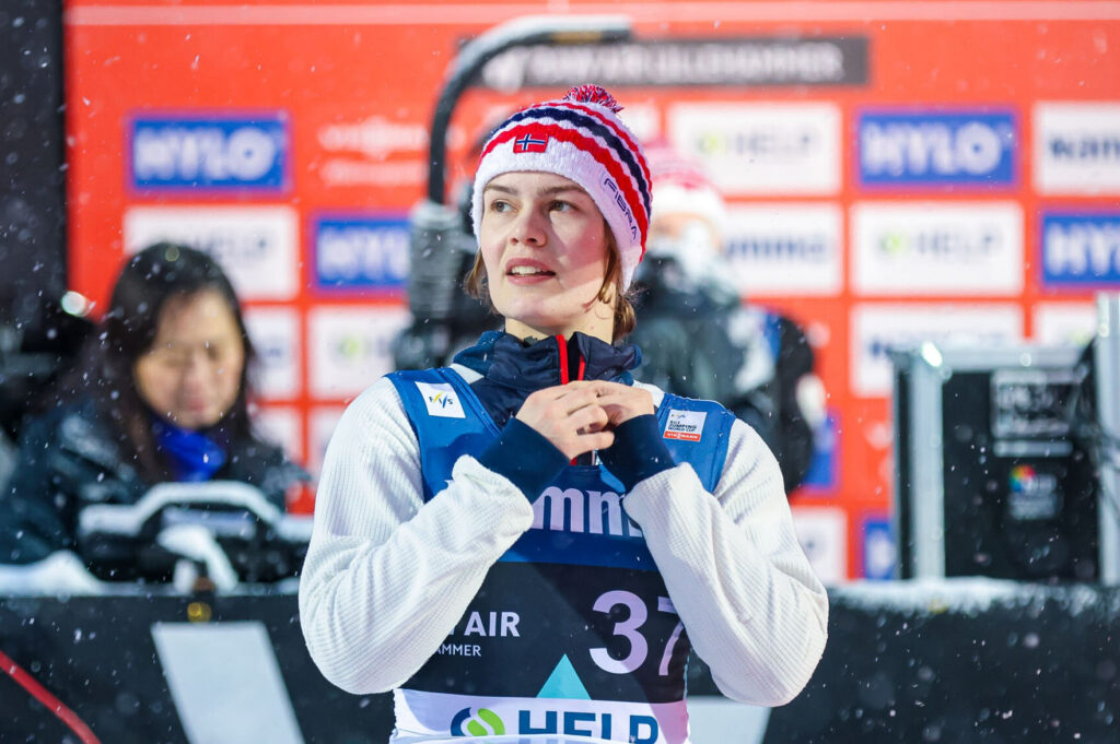 Read more about the article ZIO Mediolan-Cortina: Anna Odine Strøm podwójną mistrzynią olimpijską, Polki poza finałem na dużej skoczni