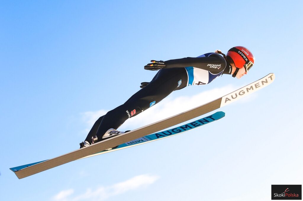 Read more about the article PŚ kobiet Engelberg: Nozomi Maruyama na czele pierwszego treningu, solidny skok Anny Twardosz