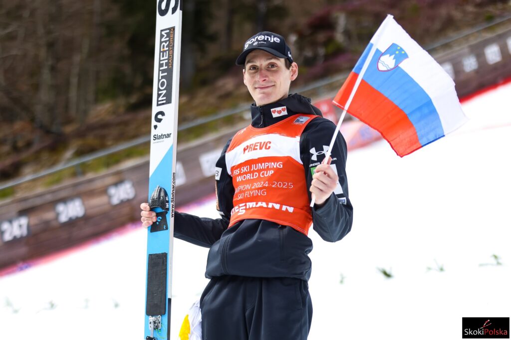 Read more about the article PŚ Vikersund: Prevc na czele serii próbnej, Naito z najdalszym lotem. Słabe wyniki Polaków