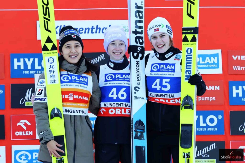 Read more about the article PŚ kobiet Klingenthal: Rewanż Niki Prevc w sobotnim konkursie, Anna Twardosz dwudziesta piąta