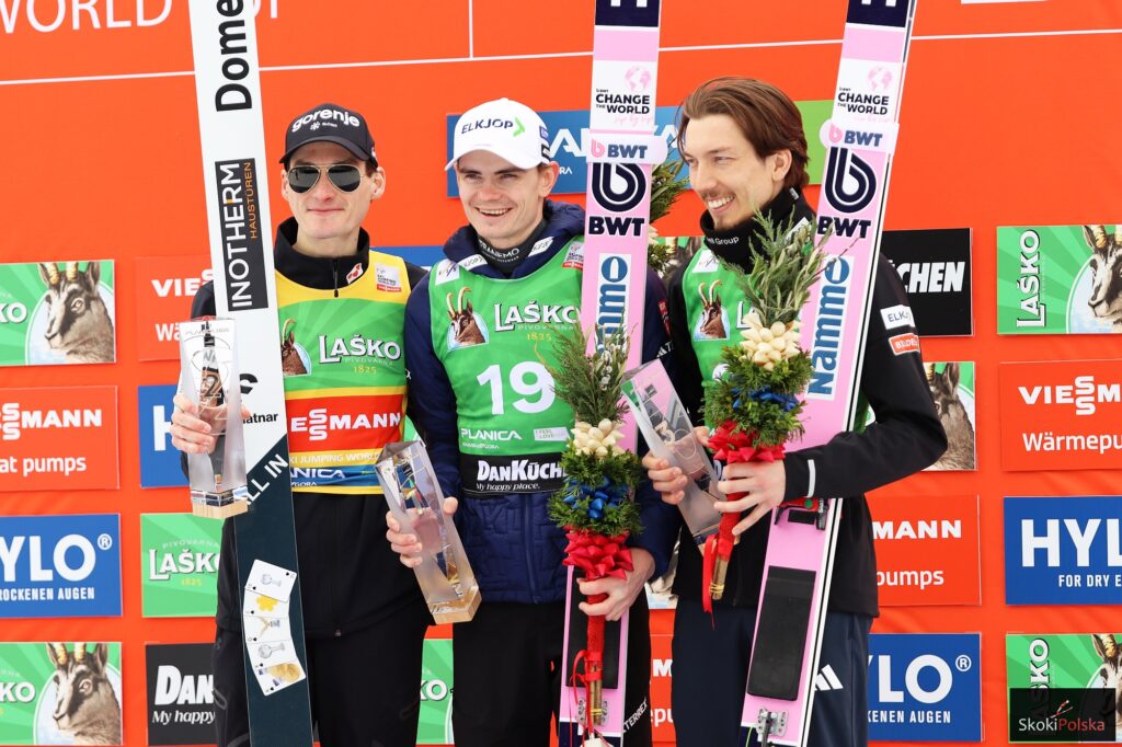 Read more about the article PŚ Planica: Lindvik wygrywa finałowy konkurs, Prevc z Kryształowymi Kulami. Stoch zakończył karierę