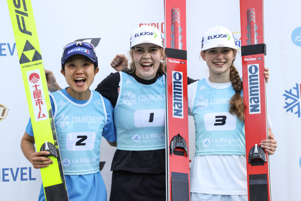 Read more about the article LGP Courchevel: Strøm nokautuje rywalki, Ito z rekordem skoczni. Twardosz w drugiej dziesiątce